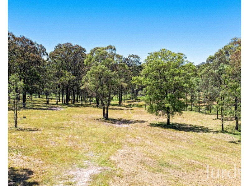 14 Freeman Close (Wattle Ponds), Singleton NSW 2330