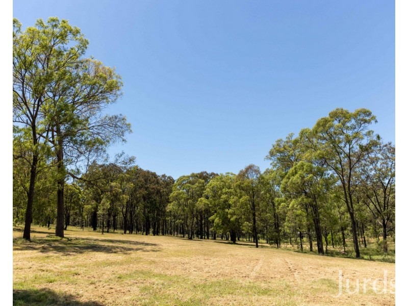 14 Freeman Close (Wattle Ponds), Singleton NSW 2330
