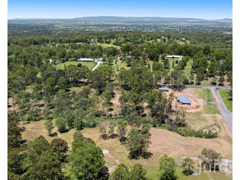 14 Freeman Close (Wattle Ponds), Singleton NSW 2330