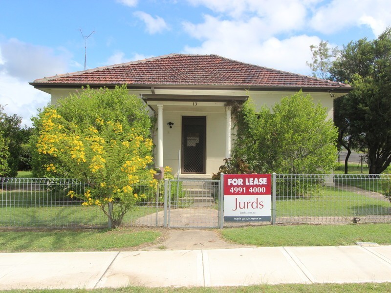 13 Gordon Avenue, Cessnock NSW 2325