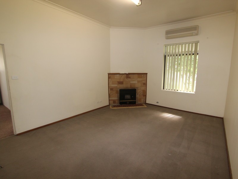 13 Gordon Avenue, Cessnock NSW 2325