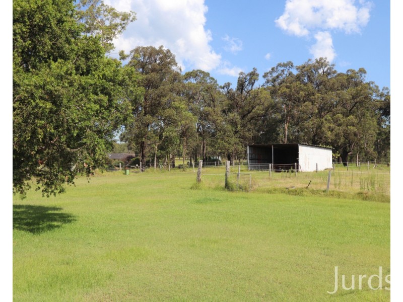 12 Dry Creek Road, Ellalong NSW 2325