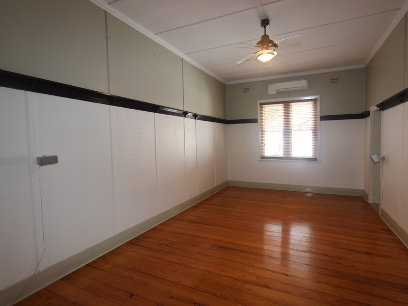 8 King Street, Cessnock NSW 2325