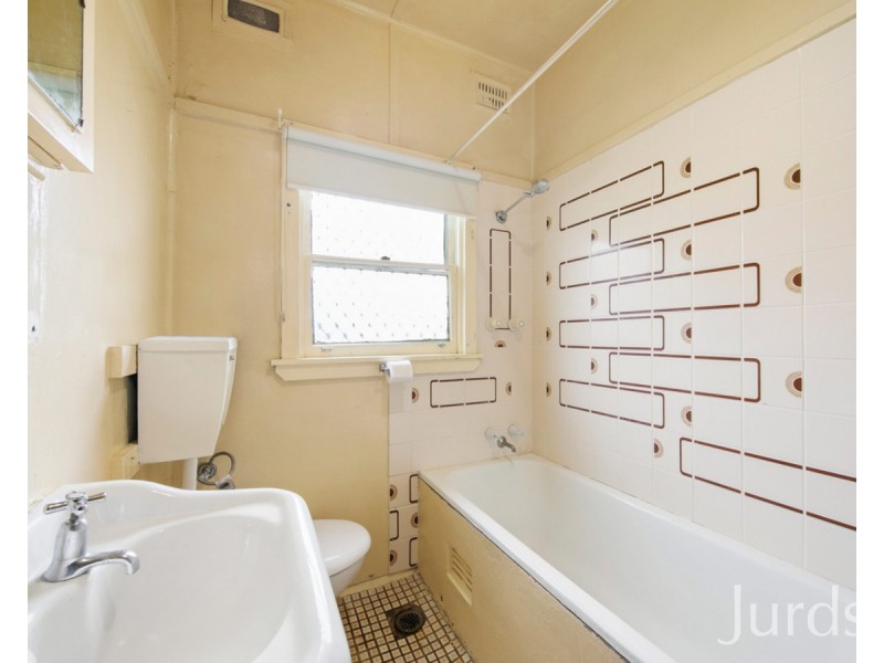22 Hunter Avenue, Cessnock NSW 2325
