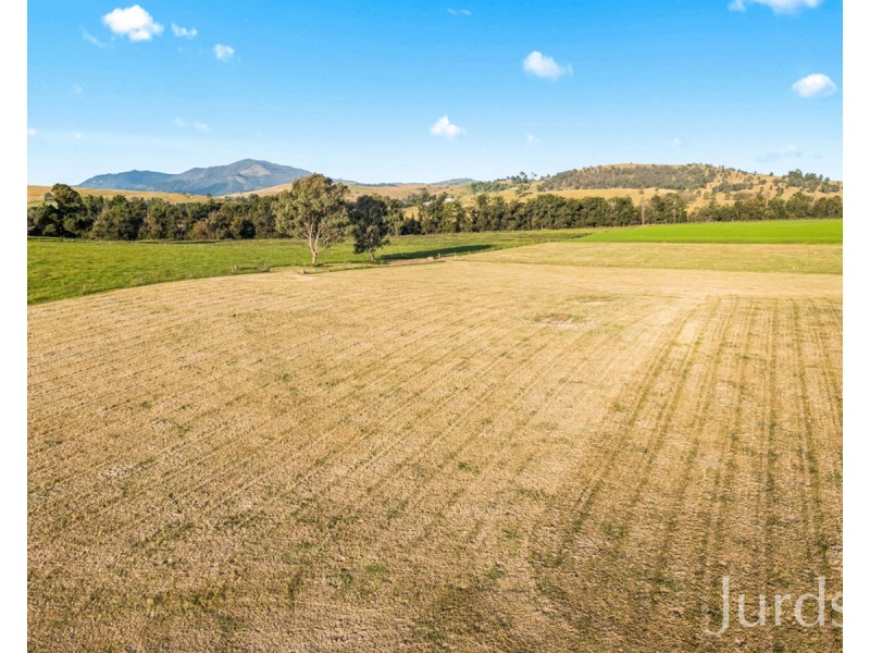 1026 Middle Falbrook Road, Middle Falbrook NSW 2330