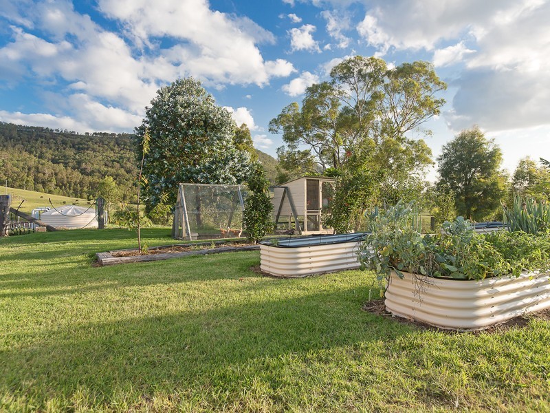 974C Lambs Valley Rd, Lambs Valley NSW 2335
