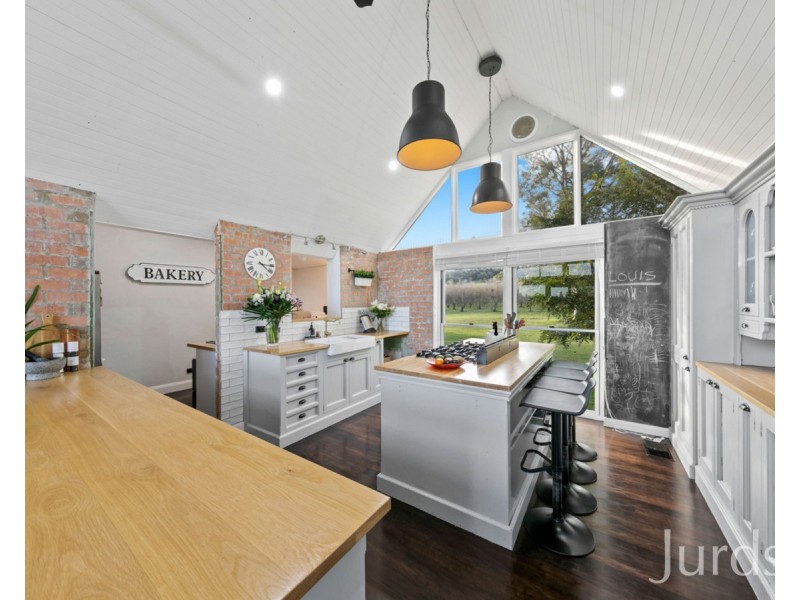 345 Talga Road, Lovedale NSW 2325