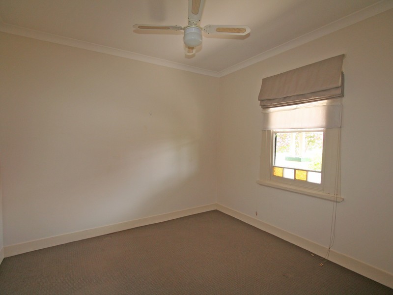 41 Wollombi Road, Cessnock NSW 2325