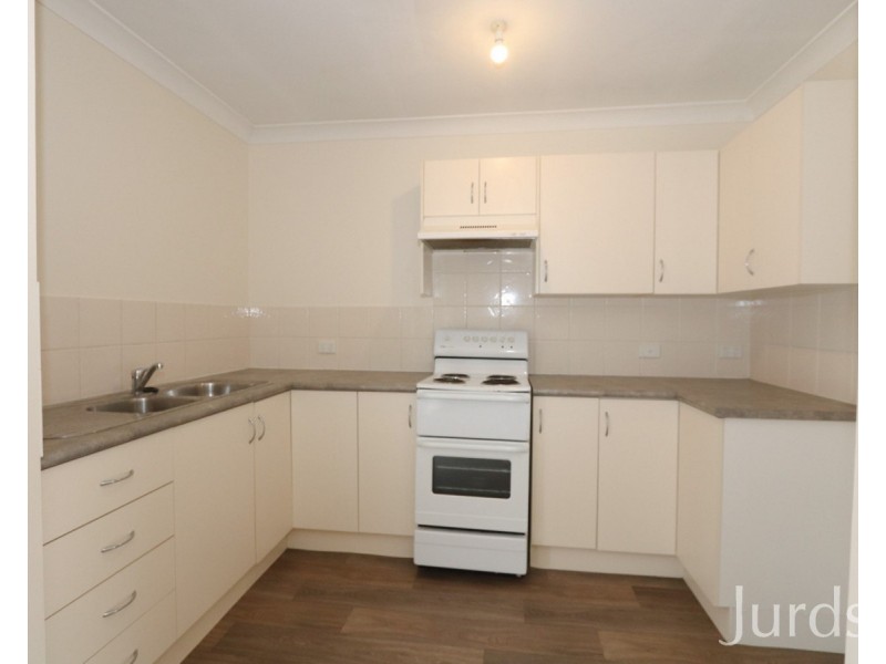 4/6 Sports Avenue, Cessnock NSW 2325