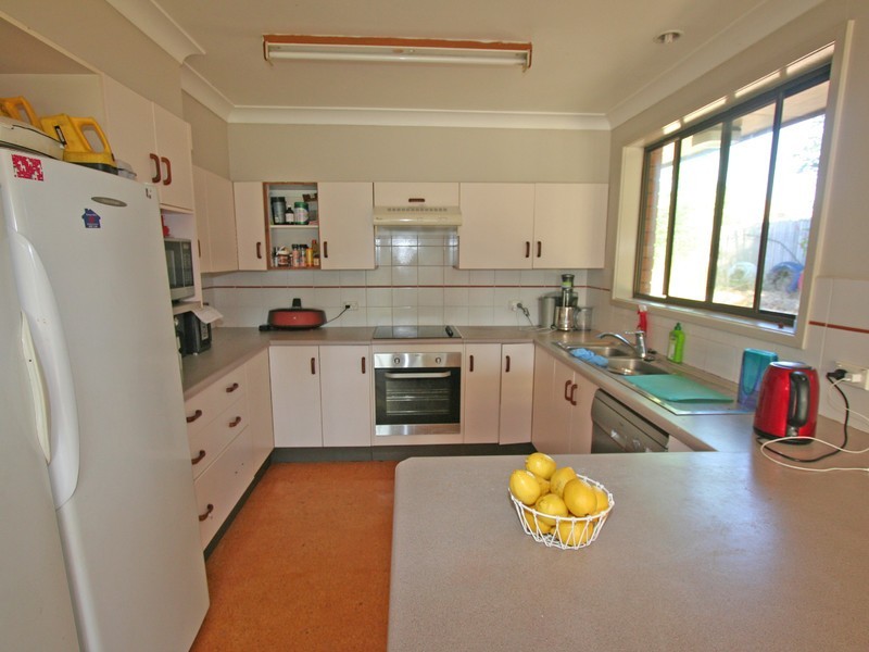 24 Evans Street, Greta NSW 2334