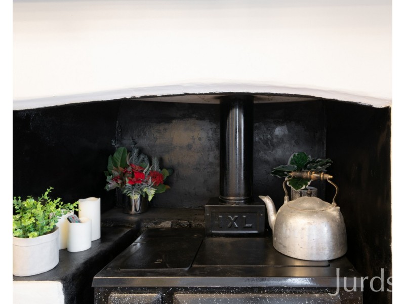 4 Hughes Street, Broke NSW 2330