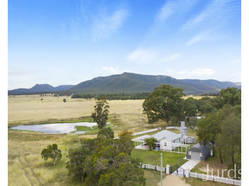 4 Hughes Street, Broke NSW 2330