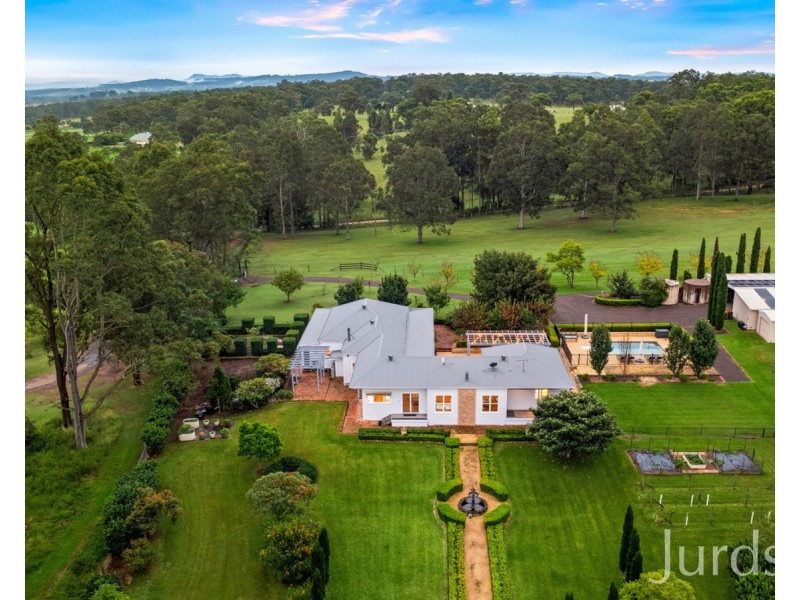 42 Londons Road, Lovedale NSW 2325