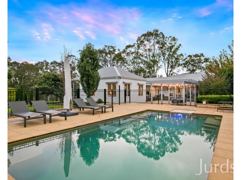 42 Londons Road, Lovedale NSW 2325