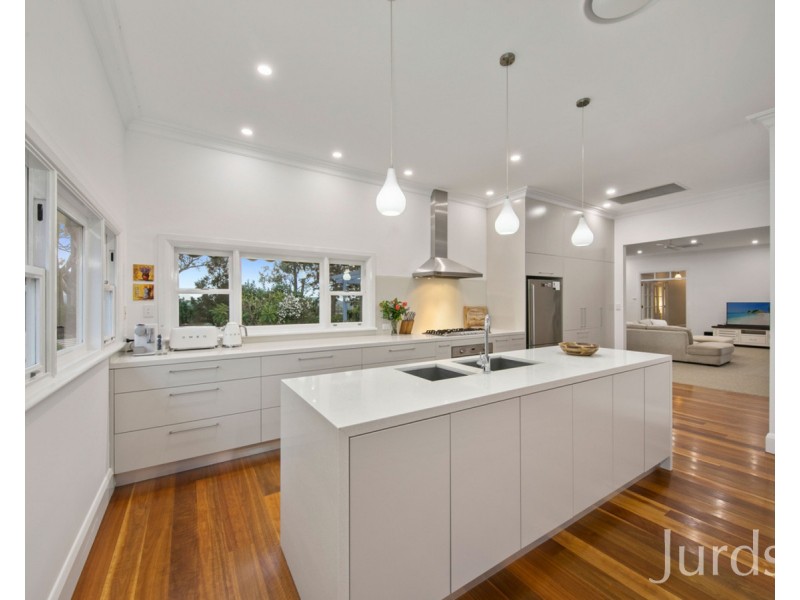 42 Londons Road, Lovedale NSW 2325