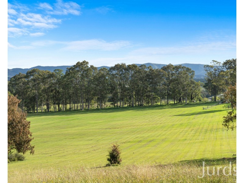 42 Londons Road, Lovedale NSW 2325