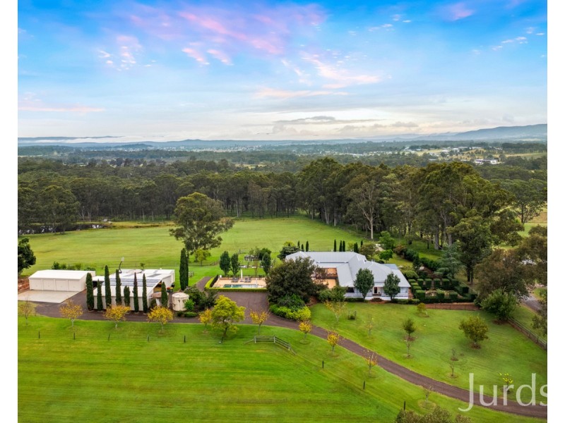 42 Londons Road, Lovedale NSW 2325