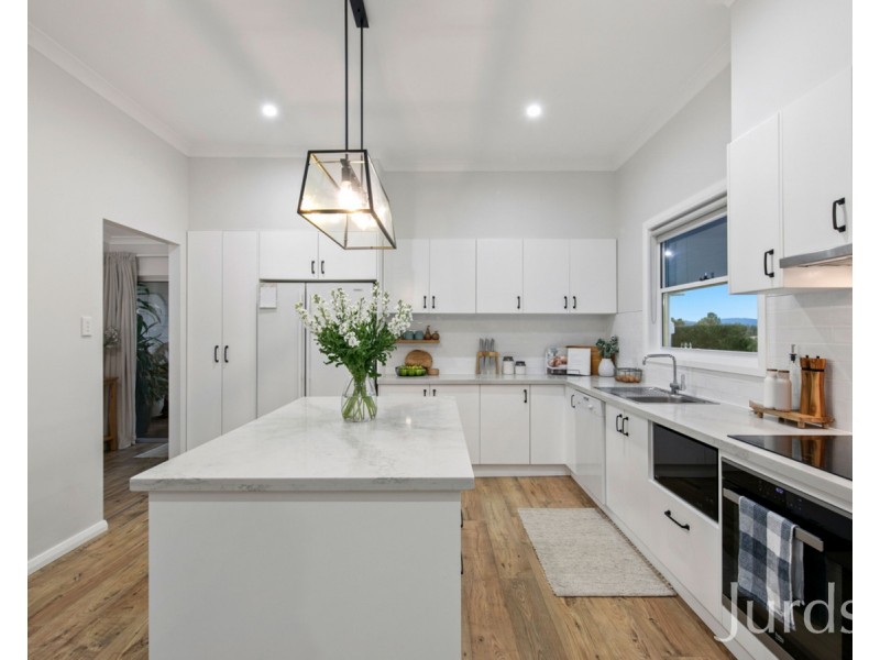 2307 Putty Road, Bulga NSW 2330