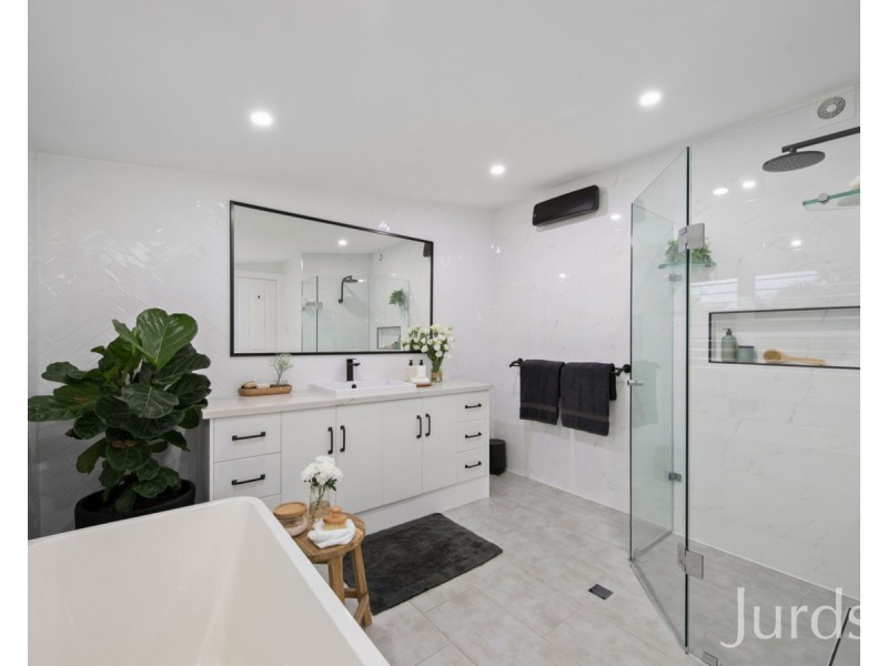 2307 Putty Road, Bulga NSW 2330