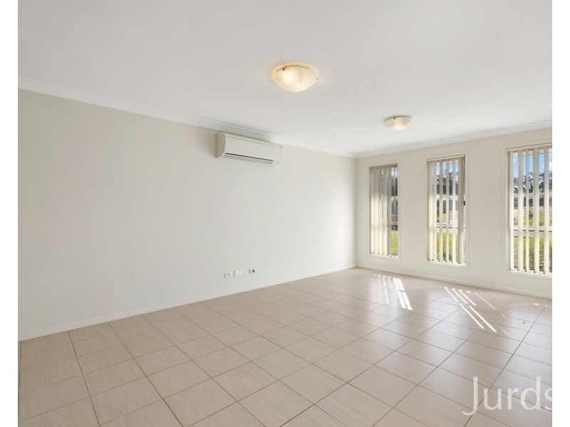 39 Trebbiano Drive, Cessnock NSW 2325