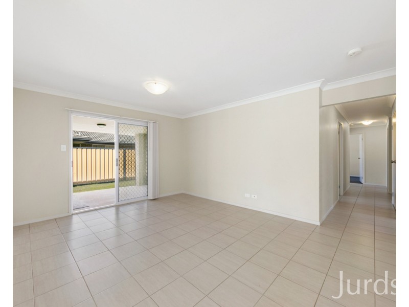 39 Trebbiano Drive, Cessnock NSW 2325