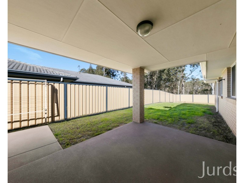 39 Trebbiano Drive, Cessnock NSW 2325