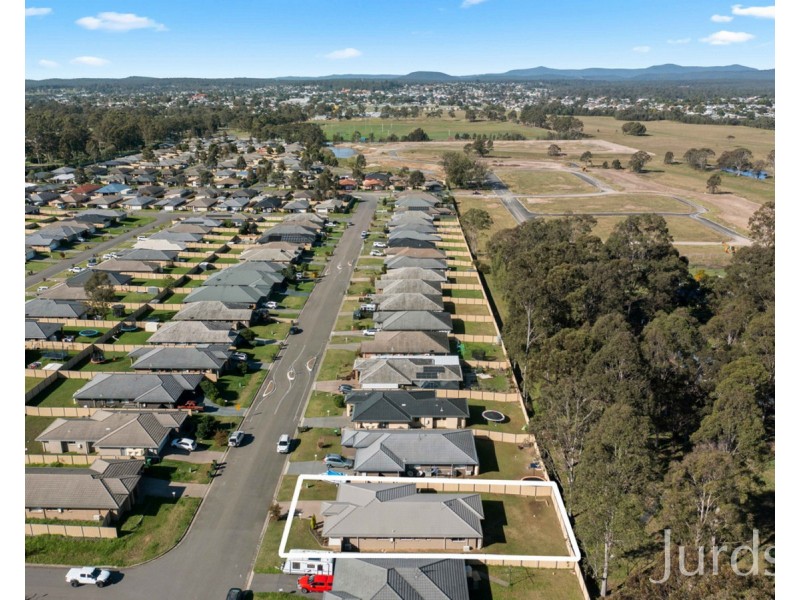 39 Trebbiano Drive, Cessnock NSW 2325