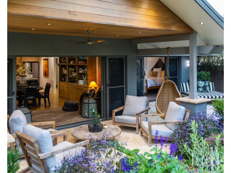 2 Maculata Place, Pokolbin NSW 2320