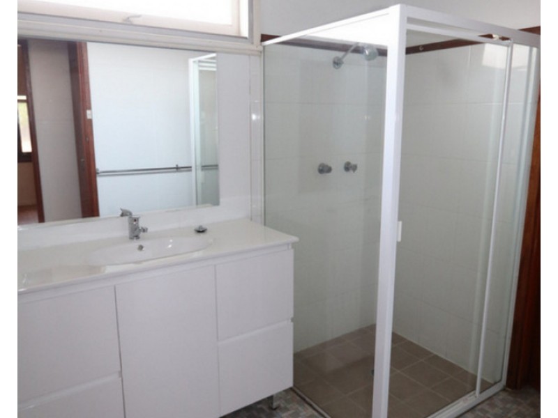 2/22 Church Street, Cessnock NSW 2325