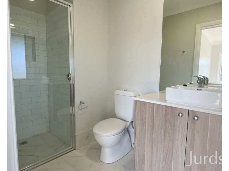 116 Triton Boulevard, North Rothbury NSW 2335