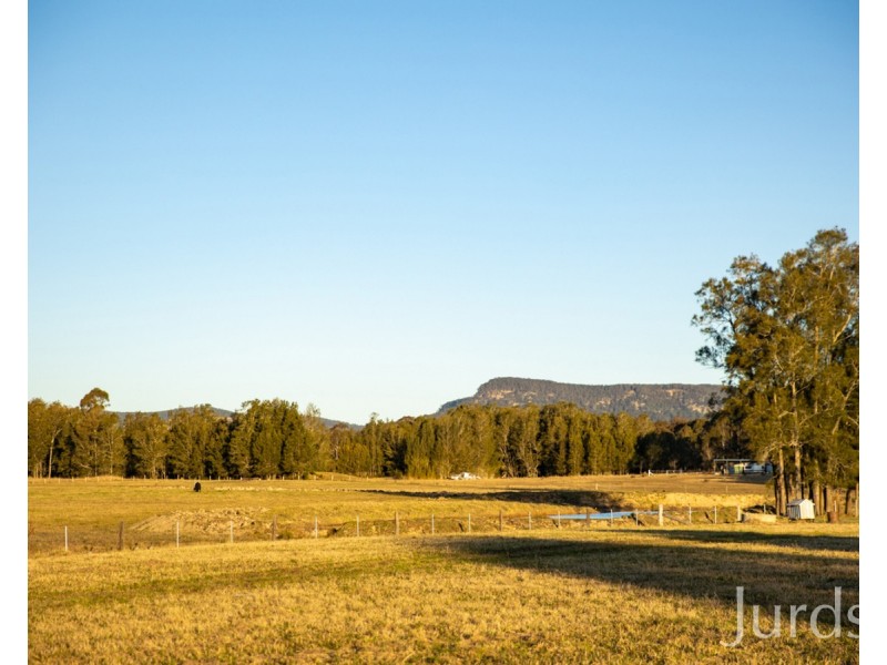 345 Quorrobolong Road, Quorrobolong NSW 2325