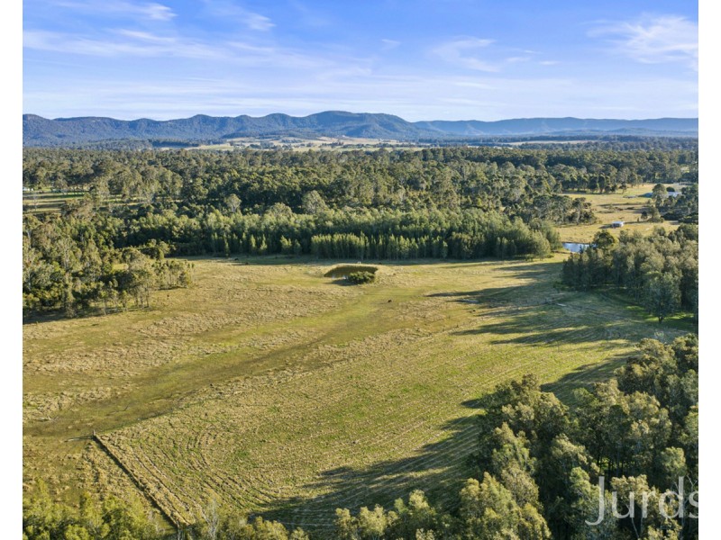 345 Quorrobolong Road, Quorrobolong NSW 2325