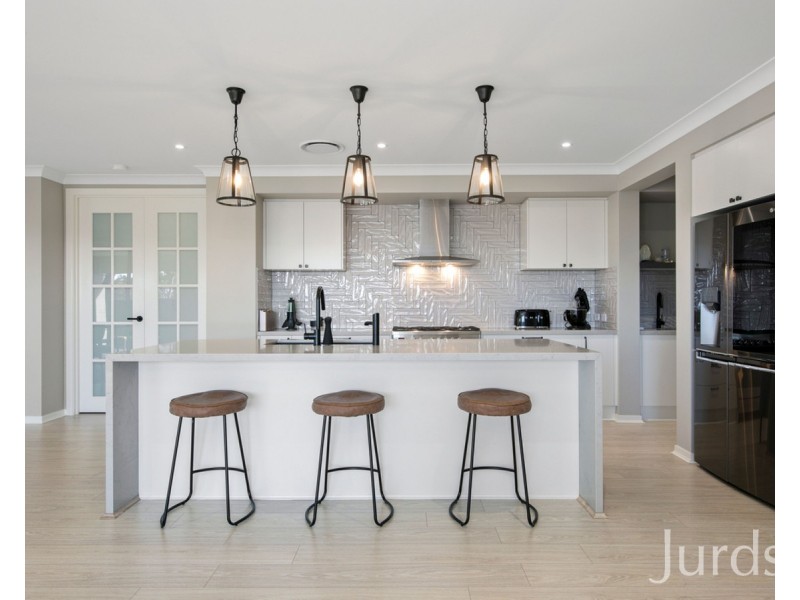 16 Portrush Avenue, Cessnock NSW 2325