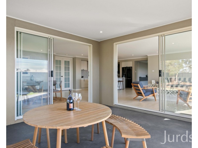 16 Portrush Avenue, Cessnock NSW 2325