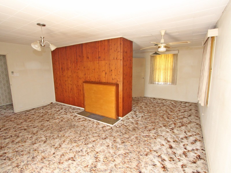 4 Macquarie Avenue, Cessnock NSW 2325