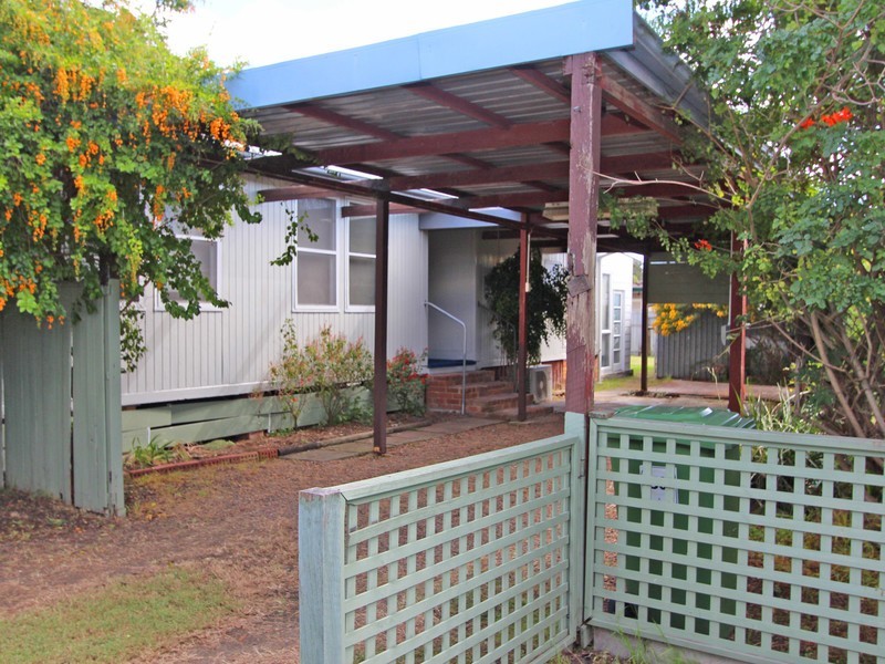 4 Macquarie Avenue, Cessnock NSW 2325