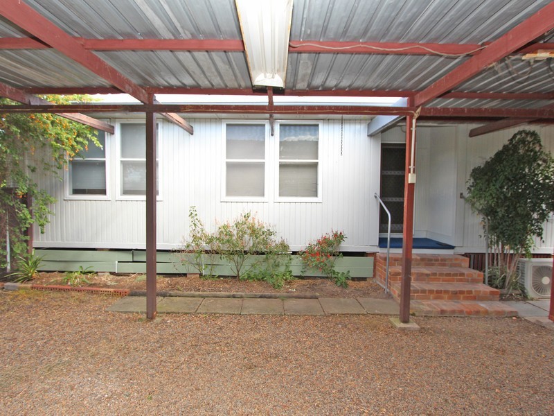 4 Macquarie Avenue, Cessnock NSW 2325