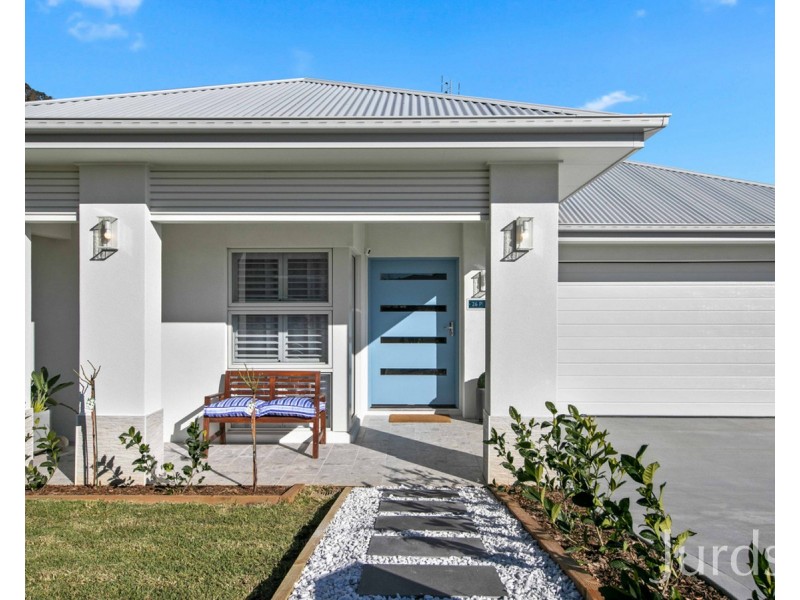 26 Peachy Avenue (Huntlee), North Rothbury NSW 2335