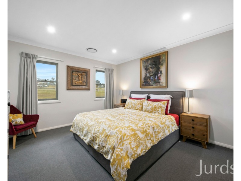 127 Lakes Folly Drive, Branxton NSW 2335