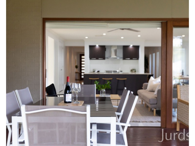 16 Casuarina Drive, Pokolbin NSW 2320