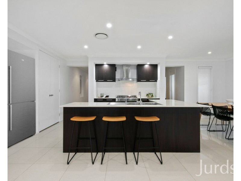 16 Casuarina Drive, Pokolbin NSW 2320