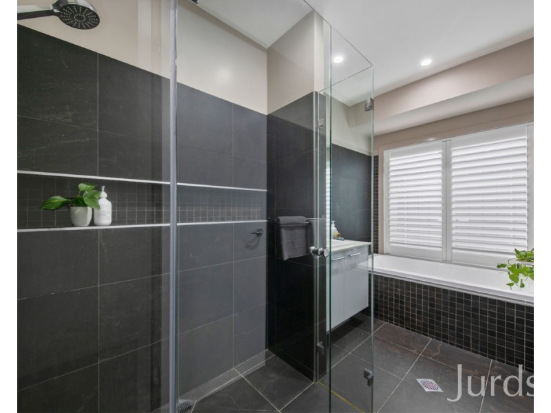 16 Casuarina Drive, Pokolbin NSW 2320