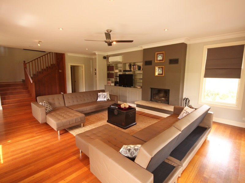 77 Wilderness Road, Lovedale NSW 2325