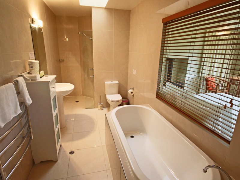 77 Wilderness Road, Lovedale NSW 2325