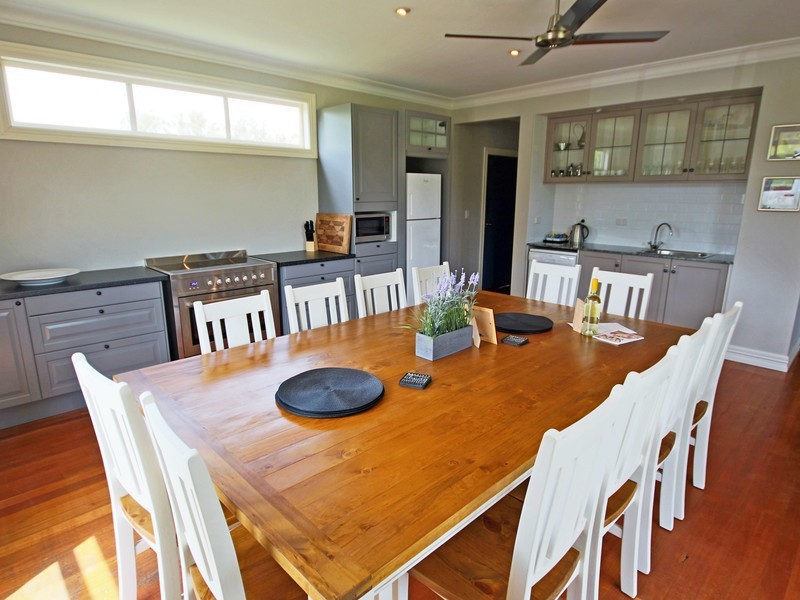 77 Wilderness Road, Lovedale NSW 2325