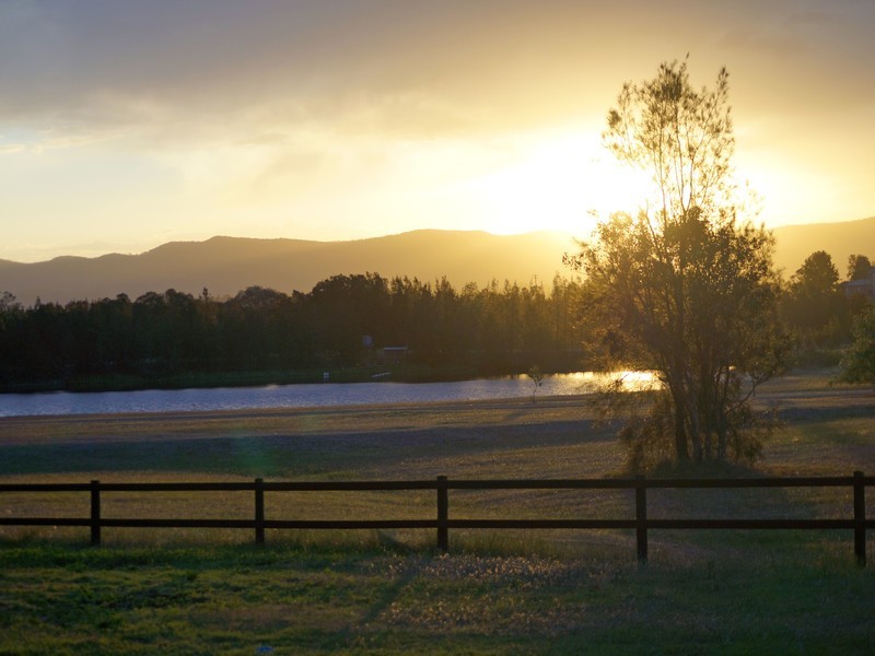 77 Wilderness Road, Lovedale NSW 2325