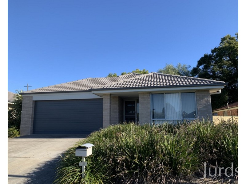 1A Chidgey Street, Cessnock NSW 2325