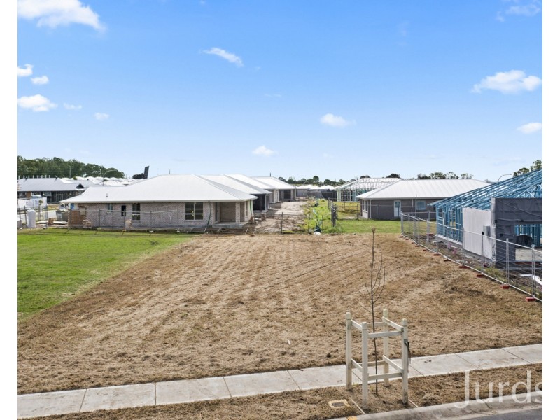 17 Ballyneal Crescent, Heddon Greta NSW 2321