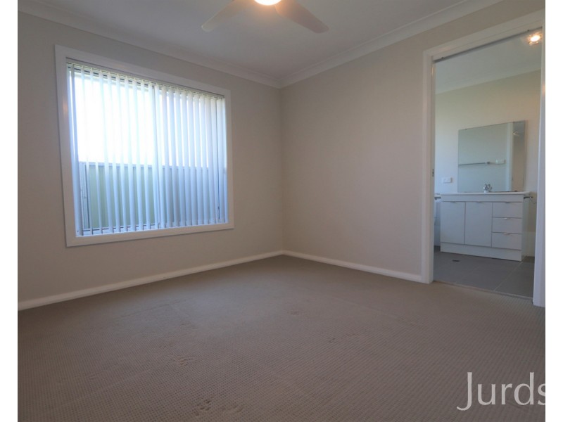 2/30 Elizabeth Street, Cessnock NSW 2325