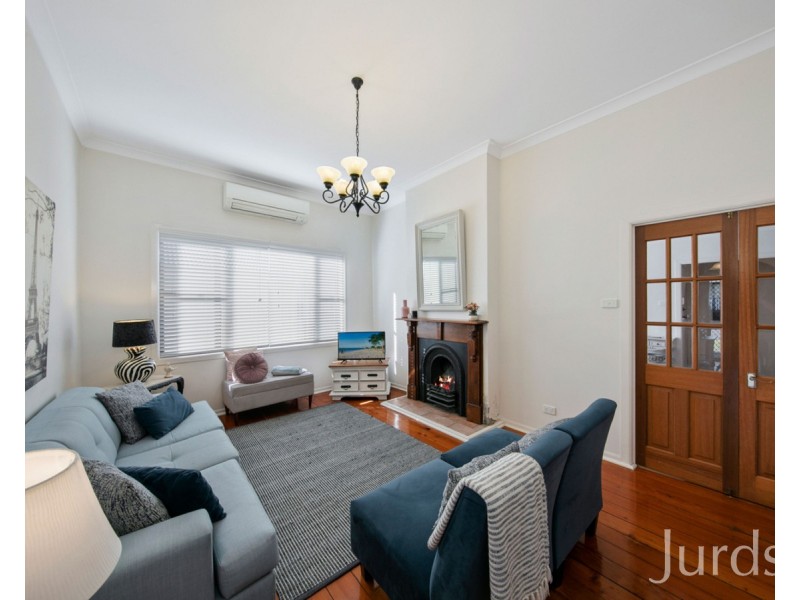 42 Mayfield Street, Cessnock NSW 2325